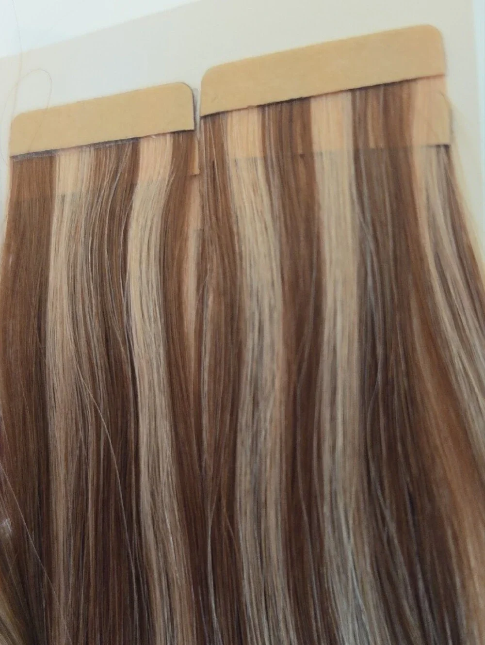 Tape-In Hair Extensions - Highlight Chocolate Brown 18 Inch 10 Pieces. Brand New